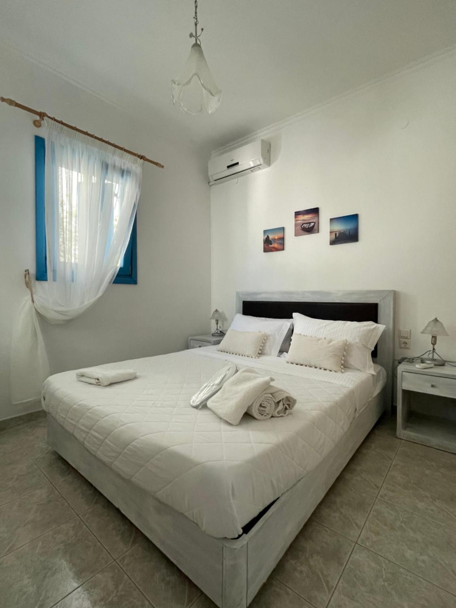 Moustakas Beach Apartments Adámas Extérieur photo