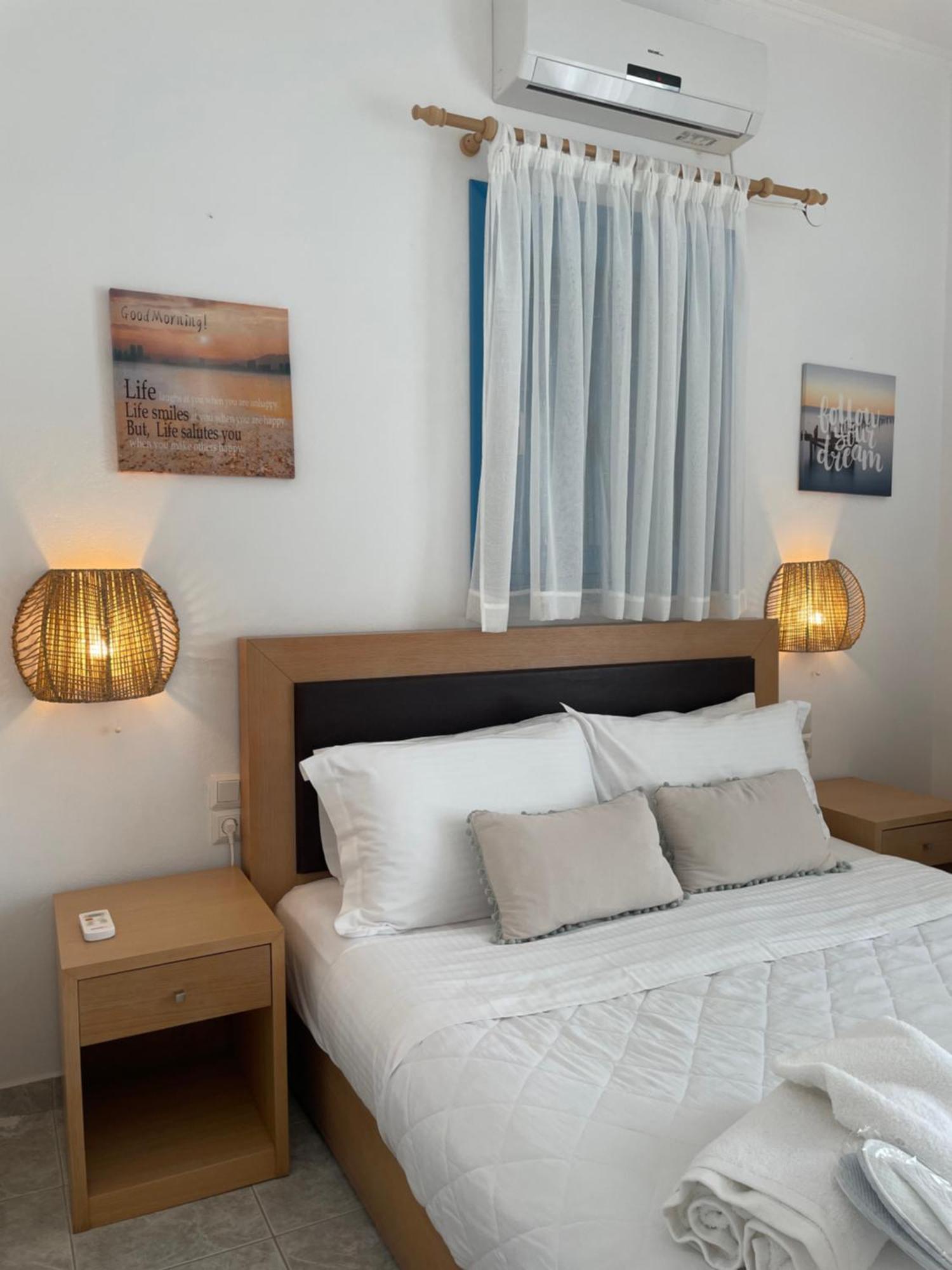 Moustakas Beach Apartments Adámas Extérieur photo