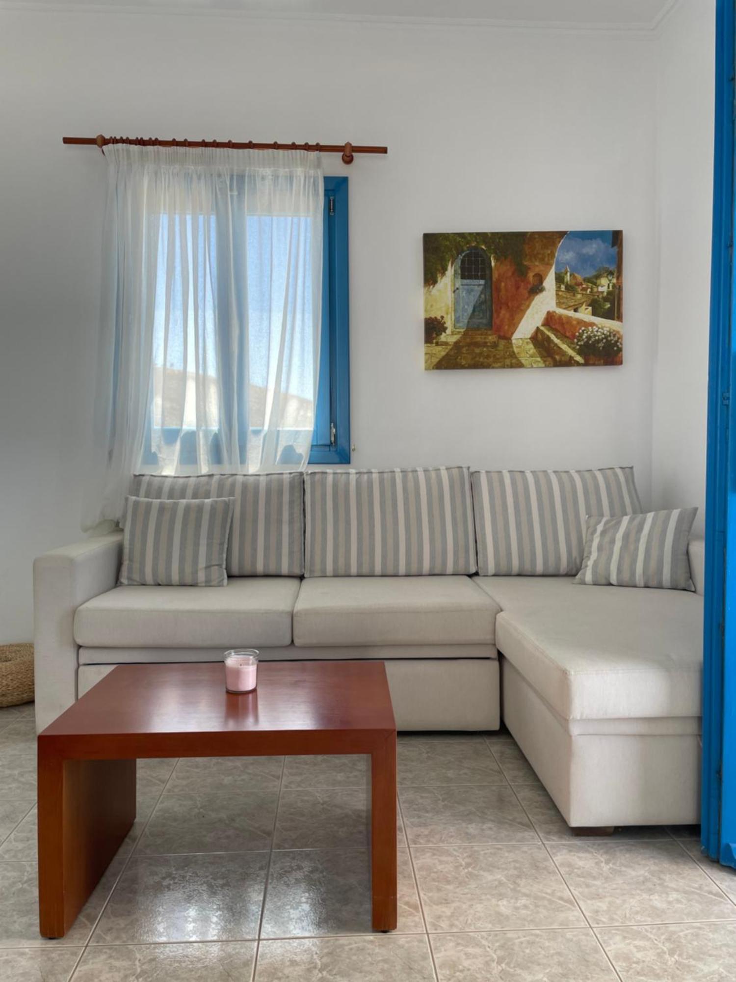 Moustakas Beach Apartments Adámas Extérieur photo