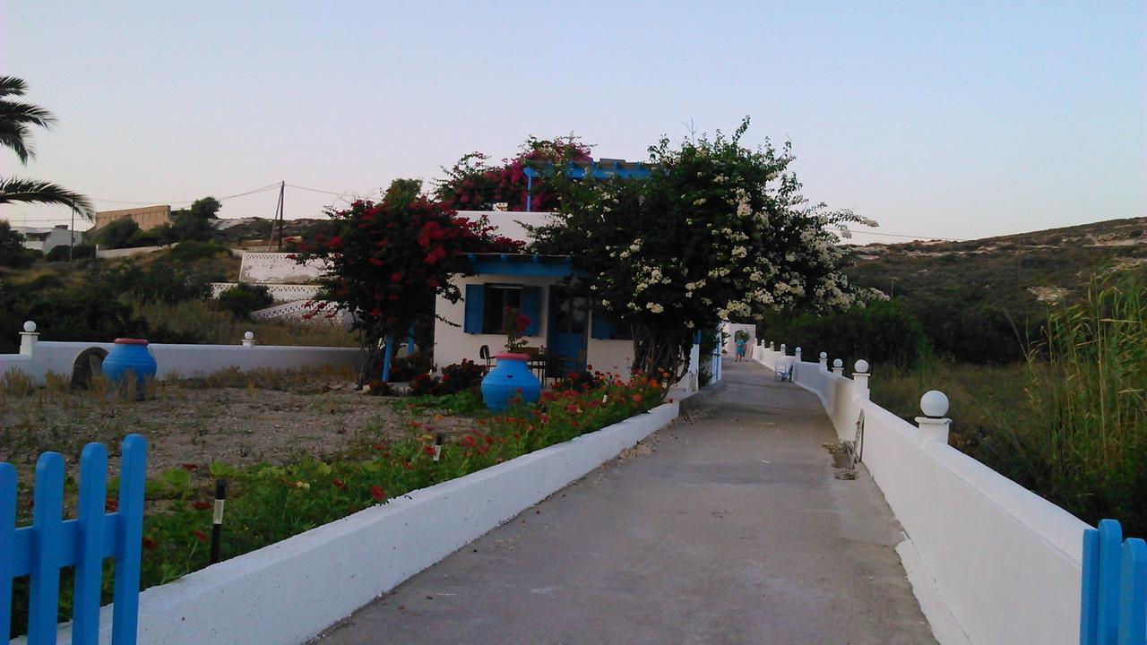 Moustakas Beach Apartments Adámas Extérieur photo