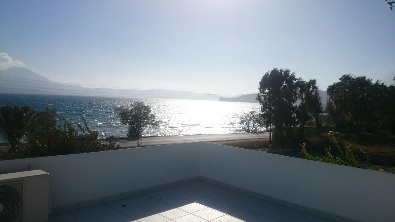 Moustakas Beach Apartments Adámas Extérieur photo