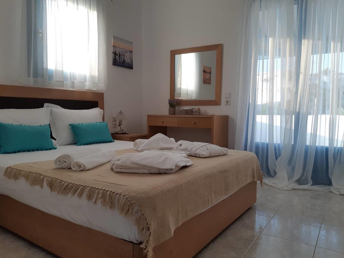 Moustakas Beach Apartments Adámas Extérieur photo